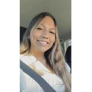 Meet your Posher, Alejandra